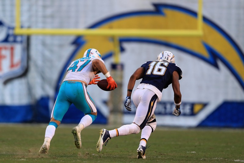 Kiko Alonso's huge play proved that this 2016 Dolphins team will not quit.